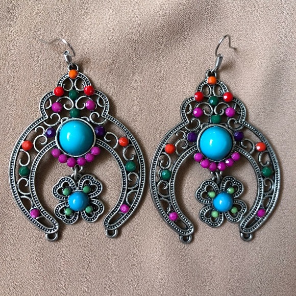 Jewelry - Vibrant ethnic colorful earrings